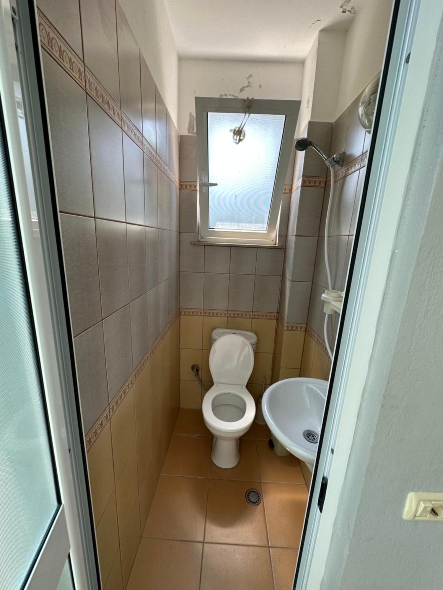 Lalzi Apartment