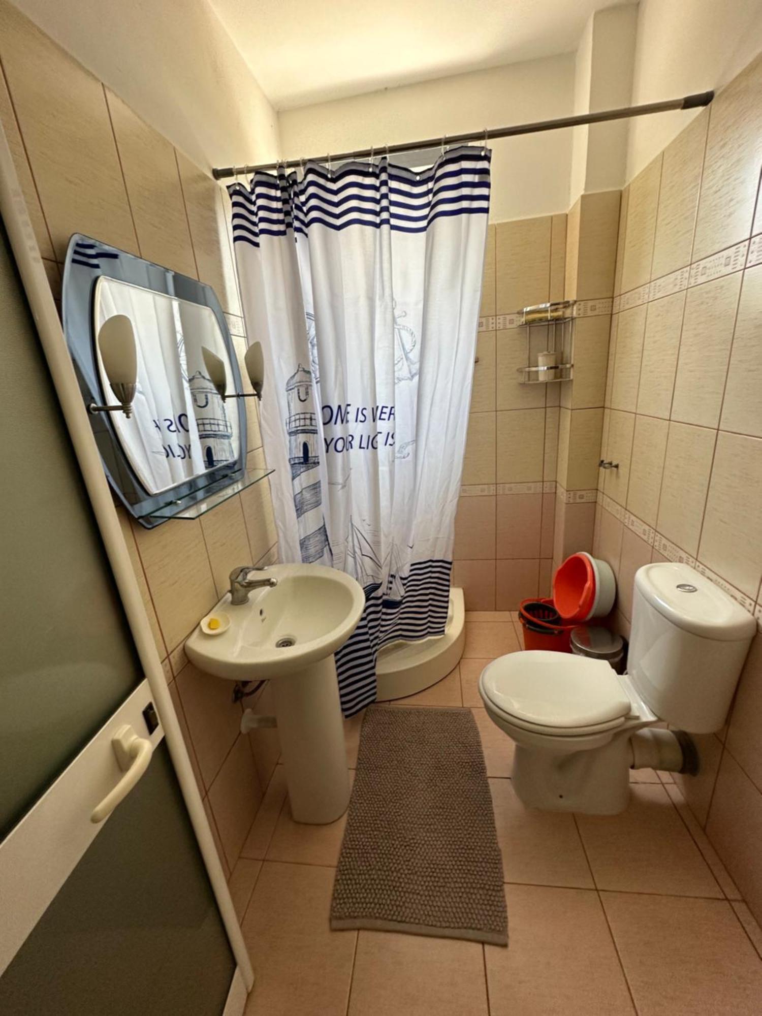 Lalzi Apartment *